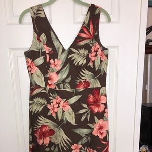 Sleeveless dress
